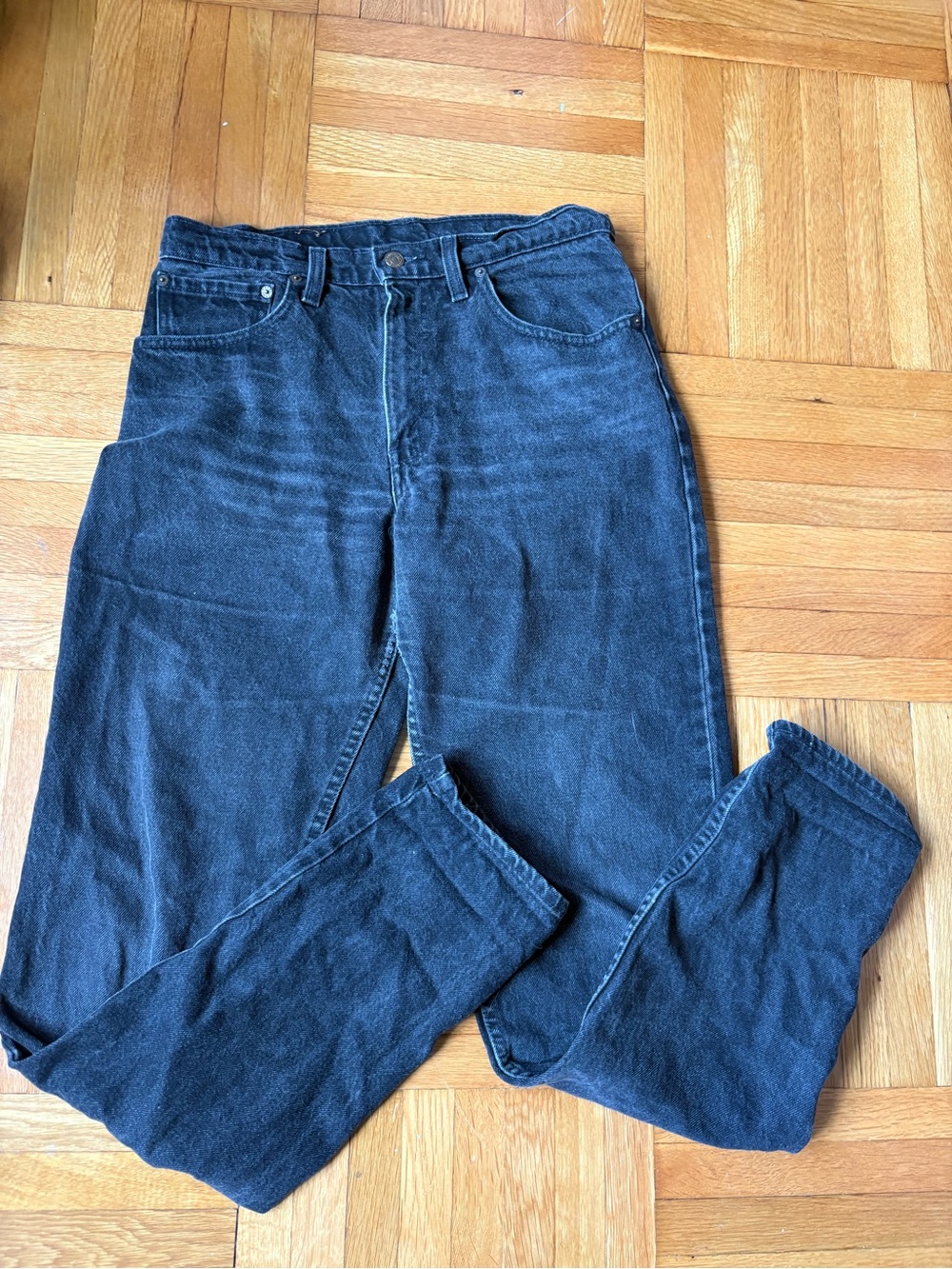 🍁 vintage 90s Levi’s 550s 🍁